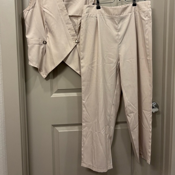 Apricot Suit Vest - Lightweight Solid Khaki Cream 2-Piece Pants Set Size 12 NWOT - Picture 13 of 13